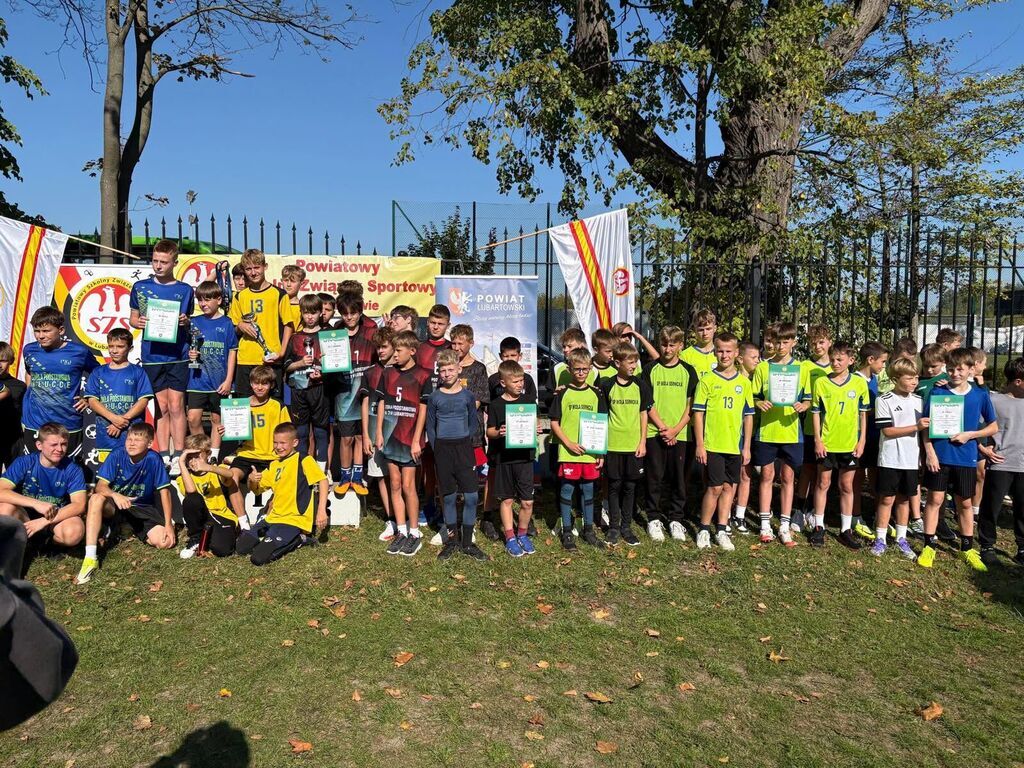 🏃‍♀️🏃‍♂️ KOLEJNE SUKCESY SPORTOWE UCZNIÓW NASZEJ SZKOŁY! 🏆🥇