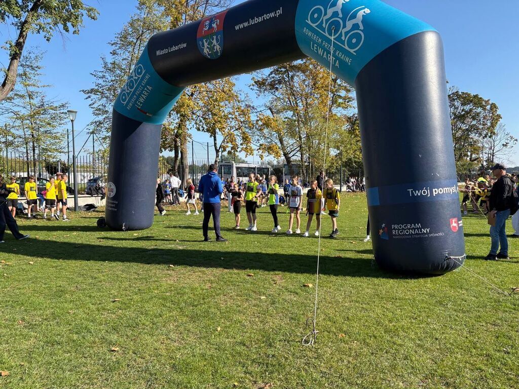🏃‍♀️🏃‍♂️ KOLEJNE SUKCESY SPORTOWE UCZNIÓW NASZEJ SZKOŁY! 🏆🥇