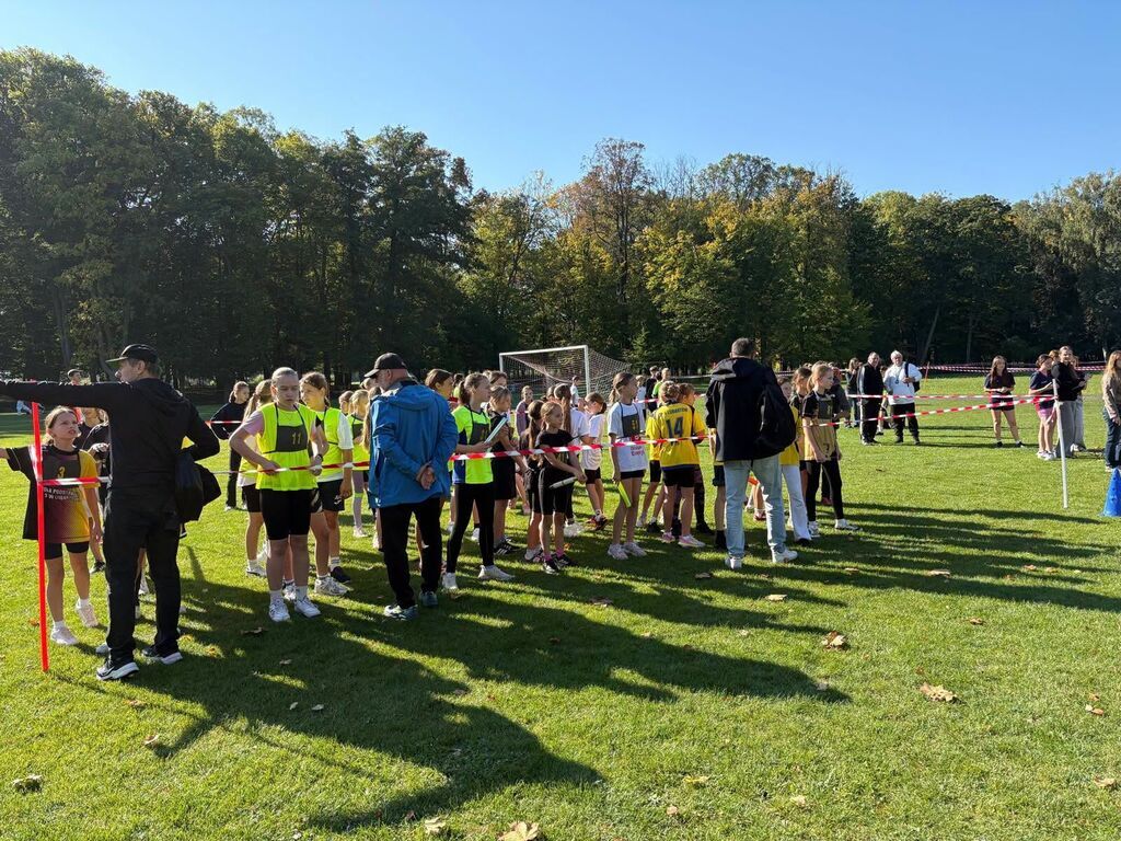 🏃‍♀️🏃‍♂️ KOLEJNE SUKCESY SPORTOWE UCZNIÓW NASZEJ SZKOŁY! 🏆🥇