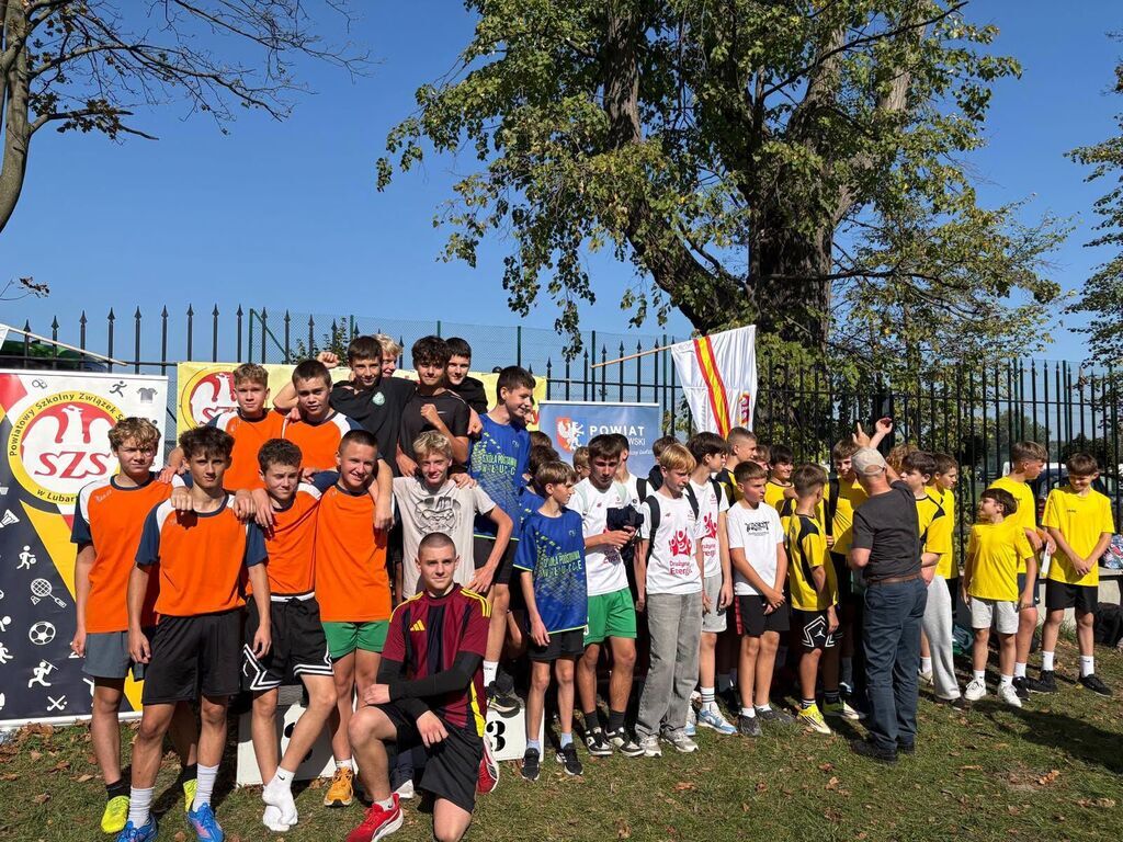 🏃‍♀️🏃‍♂️ KOLEJNE SUKCESY SPORTOWE UCZNIÓW NASZEJ SZKOŁY! 🏆🥇