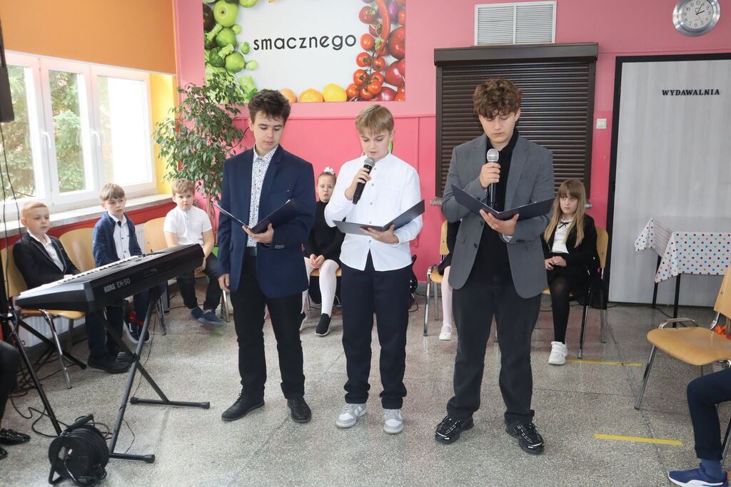 🎓💐 Dzień Edukacji Narodowej w Zespole Szkół w Kamionce 💐🎓