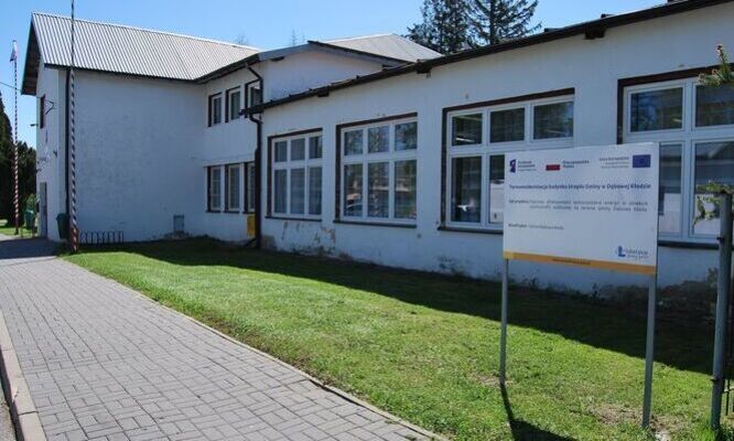 Termomodernizacja budynku Urzędu Gminy w Dębowej Kłodzie