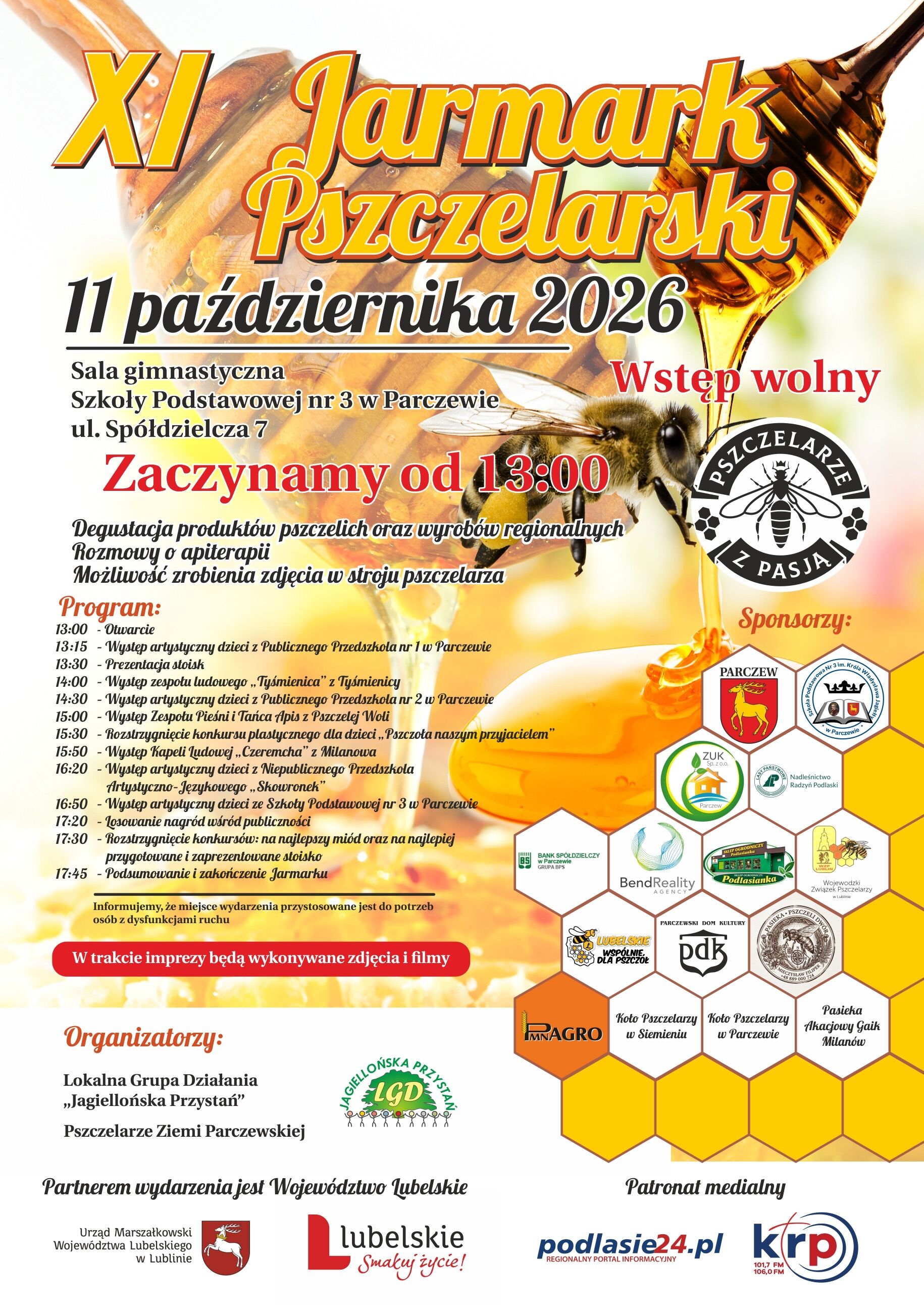 Plakat promujący XI Jarmark Pszczelarski z datą 11 października 2026. Zawiera program wydarzeń, partner&oacute;w i atrakcje jak degustacje, warsztaty i prelekcje. Kolorystyka miodowa z ilustracjami pszcz&oacute;ł. Wstęp wolny.